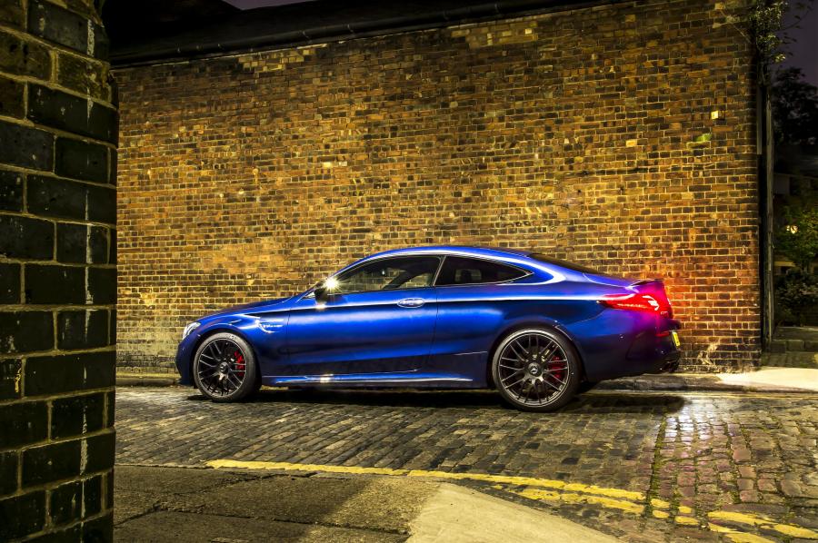  Mercedes-AMG C63 S Coupe 2016 года  (UK) (фото 13 из 30)